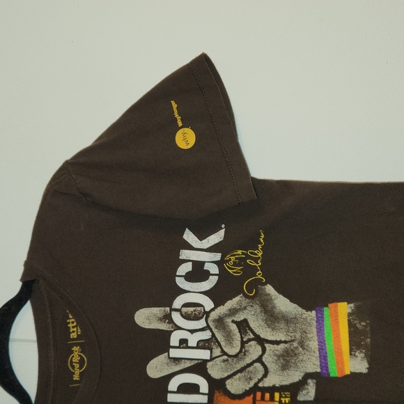 Hard Rock Miami John Lennon Imagine ❤️ - Picture 3 of 4